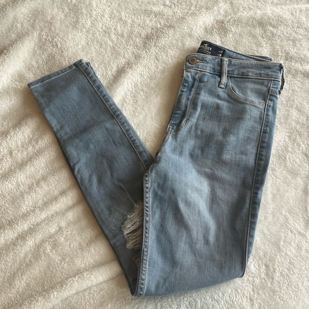 Hollister Ripped Skinny Jeans